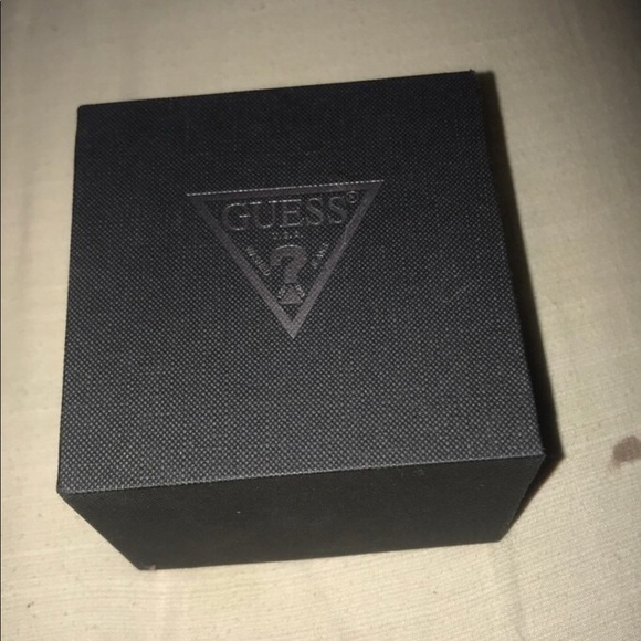 Guess watch - Picture 3 of 3